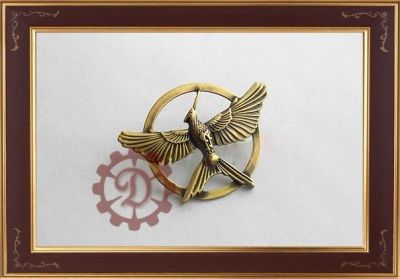 Лот: 3759438. Фото: 1. Брошь Сойка-Пересмешница. Броши