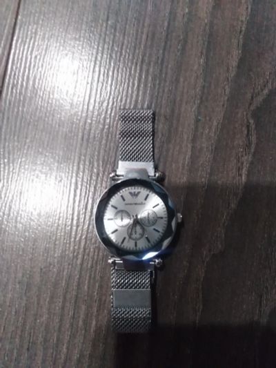 Лот: 17075627. Фото: 1. Часы женские Armani. Другие наручные часы