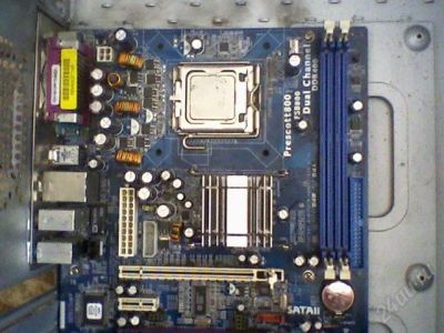 Лот: 859345. Фото: 1. ASRock > 775i915PL-SATA2 и проц... Материнские платы