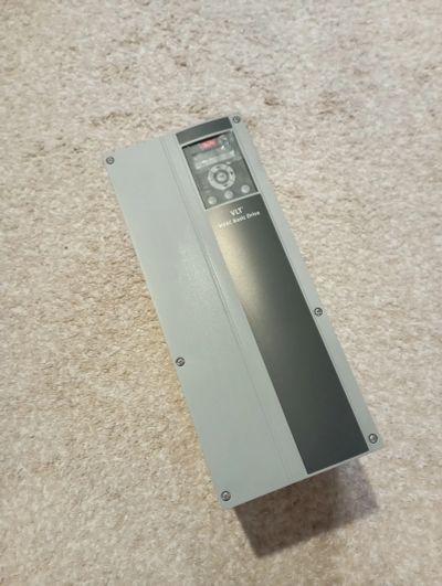 Лот: 25520253. Фото: 1. Частотный преобразователь Danfoss. Другое (электрооборудование)