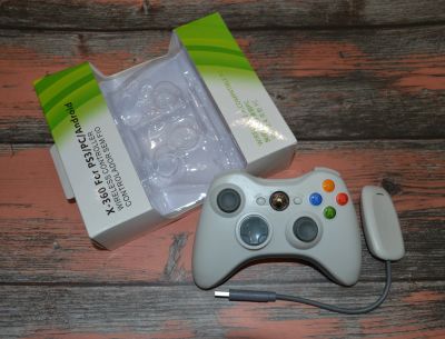 Лот: 17658042. Фото: 1. Беспроводной джойстик Xbox 360... Рули, джойстики