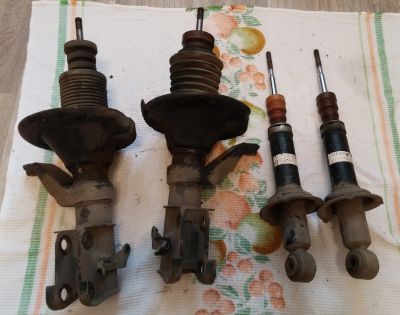 Лот: 11663638. Фото: 1. Стойки на Honda civic ES1-3. Ходовая, подвеска, рулевое управление