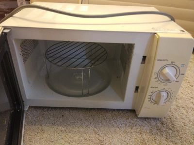Лот: 10302590. Фото: 1. Микроволновка LG MB 4029F. Микроволновки, мини-печи