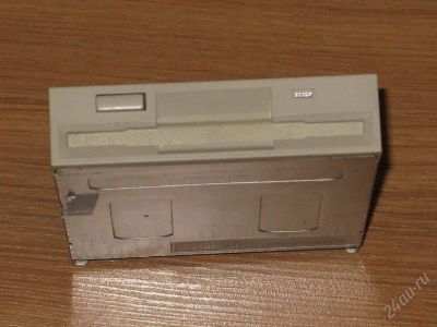 Лот: 827592. Фото: 1. Дисковод 3,5". Приводы CD, DVD, BR, FDD