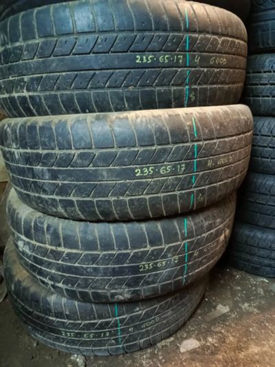 Лот: 22395592. Фото: 1. Шины GoodYear 235/65/17. Шины