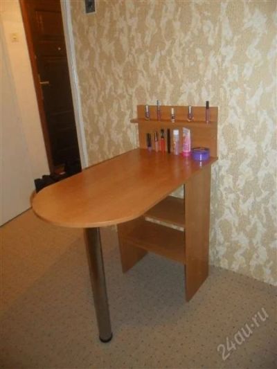 Лот: 2268809. Фото: 1. Столик для маникюра!!!. Другое (мебель)