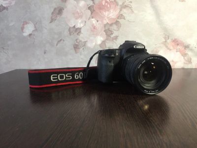 Лот: 10754878. Фото: 1. Canon 60d + Объектив Sigma 17-50... Цифровые зеркальные