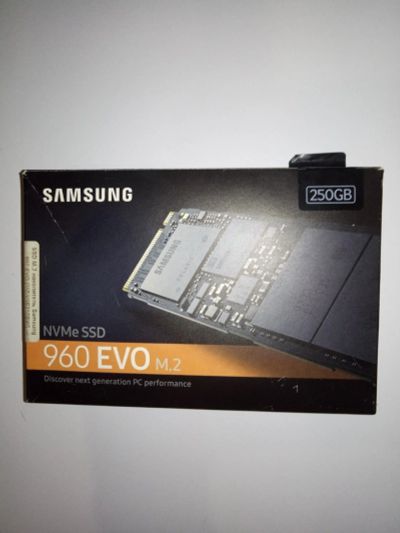 Лот: 14986054. Фото: 1. SSD Samsung 960 EVO m2 Срочная... SSD-накопители