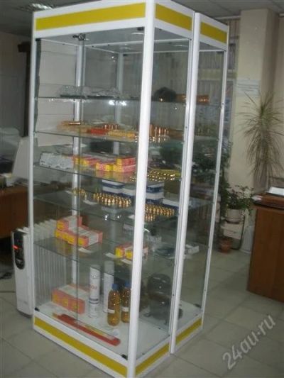 Лот: 2339604. Фото: 1. Витрина напольная с подсветкой. Торговое