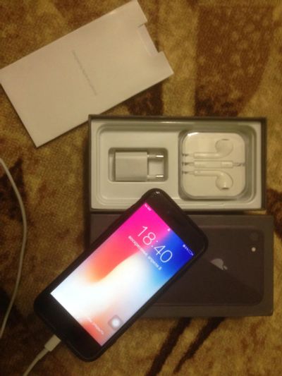 Лот: 11315075. Фото: 1. iPhone 8. Смартфоны