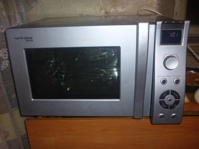 Лот: 3331628. Фото: 1. продам микроволновую печь с рубля... Микроволновки, мини-печи