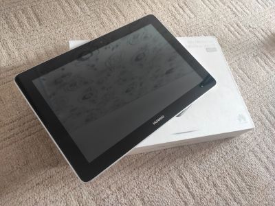 Лот: 16770830. Фото: 1. Планшет Huawei media pad 10 FHD. Планшеты