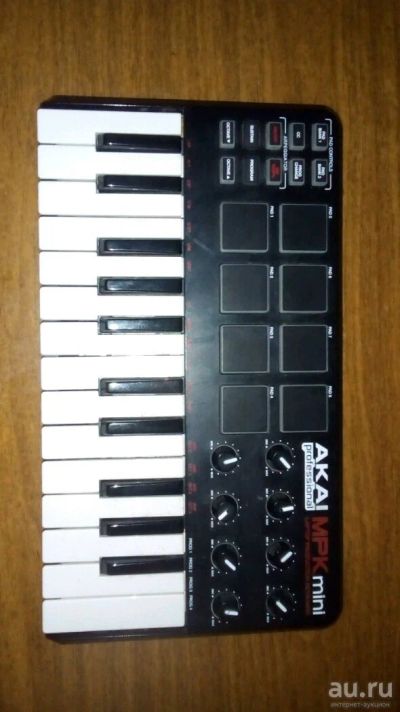 Лот: 10814658. Фото: 1. Akai mpk mini. MIDI-оборудование