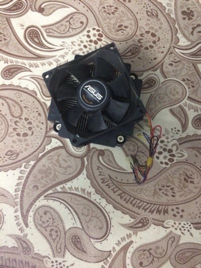 Лот: 10612107. Фото: 1. Кулер для 775 сокета. ASUS P5M8-8LB4W... Системы охлаждения