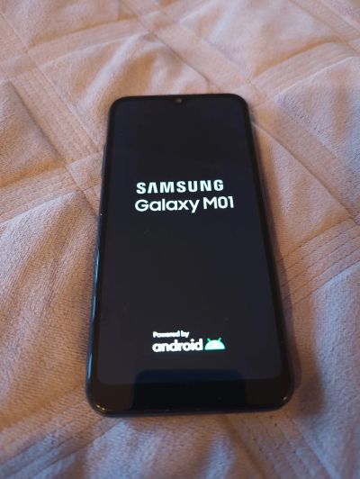 Лот: 23968888. Фото: 1. Телефон Samsung Galaxy M01. Смартфоны