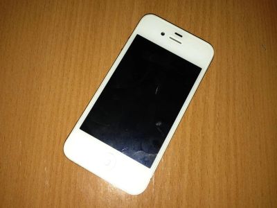Лот: 3184725. Фото: 1. iPhone 4 Повторно. Смартфоны
