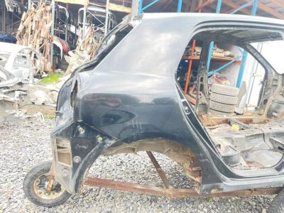 Лот: 25530311. Фото: 1. крыло toyota Corolla ZZE120. Двигатель и элементы двигателя