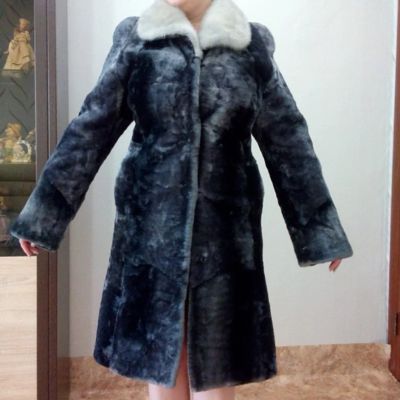Лот: 6445398. Фото: 1. Шуба мутоновая . Верхняя одежда