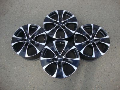 Лот: 11477565. Фото: 1. Комплект литых дисков Alutec 5х114... Диски