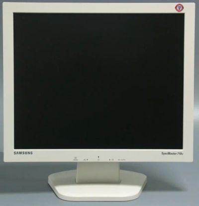 Лот: 6340412. Фото: 1. Монитор Samsung SyncMaster 710v. ЖК-мониторы
