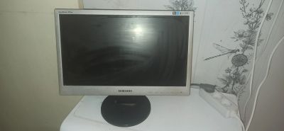 Лот: 21069816. Фото: 1. Монитор samsung 18.5 дюймов. ЖК-мониторы