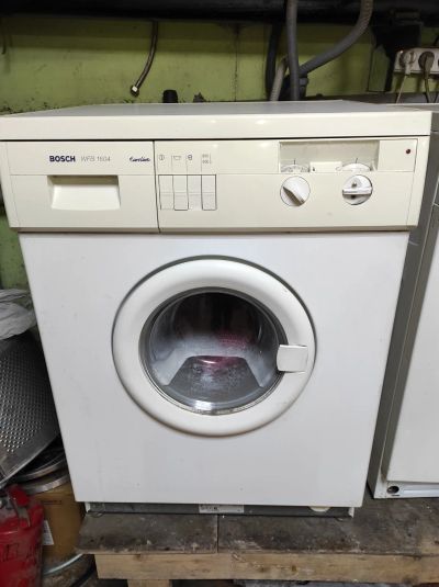 Лот: 17243954. Фото: 1. Стиральная машина Bosch wfb1604... Стиральные машины