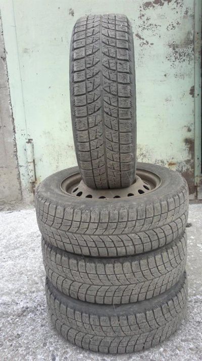 Лот: 3273900. Фото: 1. Колеса Bridgestone Blizzak, 4... Шины на дисках