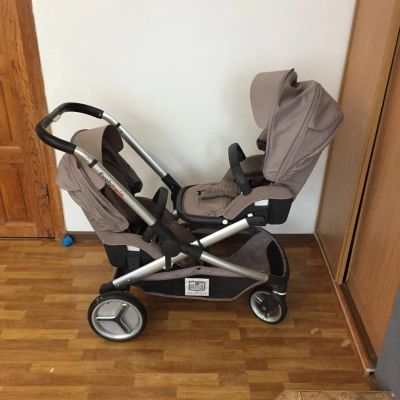 Лот: 8501047. Фото: 1. Red Castle Evolutwin для двойни... Коляски