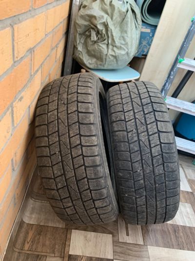 Лот: 16393065. Фото: 1. Пара липучек Hankook Winter I... Шины