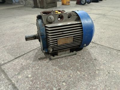 Лот: 25886516. Фото: 1. Электродвигатель аир100S2 3кВт... Электродвигатели