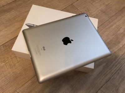 Лот: 10290986. Фото: 1. Планшет Apple Ipad 3. Планшеты