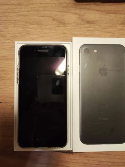 Лот: 19447187. Фото: 1. Apple iPhone 7 (РСТ) 32 Gb. Смартфоны