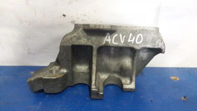 Лот: 21413448. Фото: 1. крепление подушки ДВС Toyota Camry... Двигатель и элементы двигателя