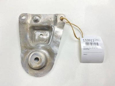 Лот: 25318741. Фото: 1. Кронштейн балки Volkswagen Passat... Двигатель и элементы двигателя