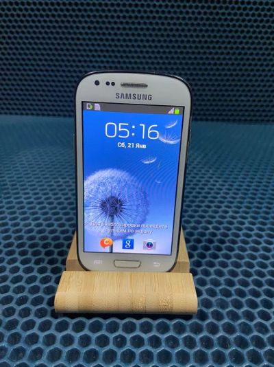 Лот: 19896932. Фото: 1. Мобильный телефон Samsung S 3... Кнопочные мобильные телефоны