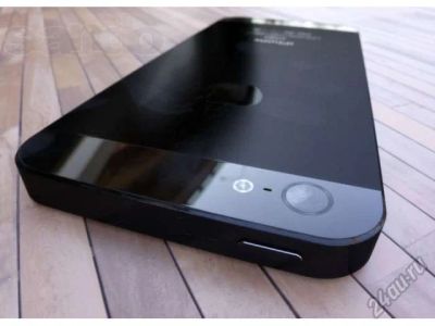 Лот: 5650969. Фото: 1. iPhone 5 16 черный Состояние нового-... Смартфоны