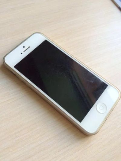Лот: 7656234. Фото: 1. "Iphone 5" Белый 16Gb + IPAD. Смартфоны