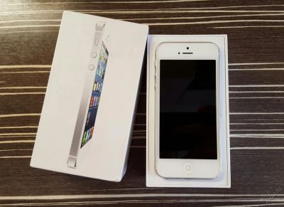 Лот: 6673101. Фото: 1. iPhone 5. Смартфоны