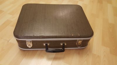 Лот: 15457194. Фото: 1. Винтажный чемодан старый. Предметы интерьера и быта