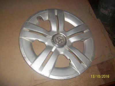 Лот: 8335394. Фото: 1. Колпак на 15" Toyota 1 штука. Колпаки