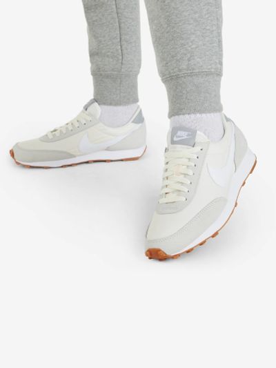 Лот: 22458571. Фото: 1. Кроссовки женские Nike Daybreak... Другое (одежда, обувь, галантерея)