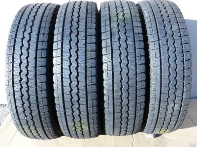 Лот: 13599693. Фото: 1. Шины зимние R14 165/80LT. Шины