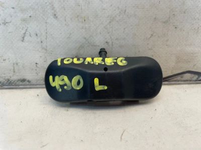 Лот: 23360718. Фото: 1. форсунка омывателя Volkswagen... Двигатель и элементы двигателя