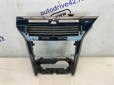 Лот: 22769415. Фото: 1. рамка магнитолы Opel Astra L69. Другое (автозапчасти)