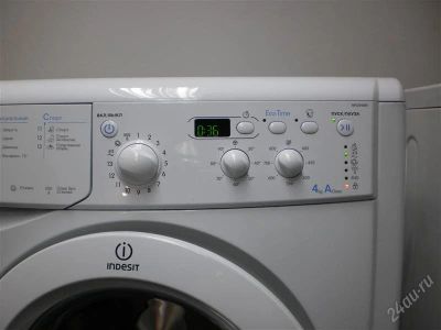Лот: 2882298. Фото: 1. Узкая Indesit IWUD 4085 почти... Стиральные машины