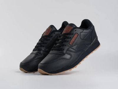 Лот: 25254409. Фото: 1. Кроссовки Reebok Classic. Кеды, кроссовки, слипоны