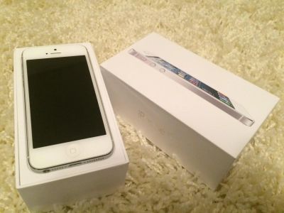 Лот: 6606886. Фото: 1. iPhone 5 16gb White. Смартфоны