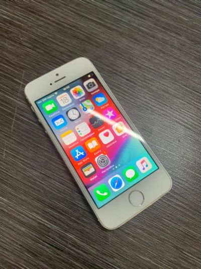 Лот: 19169289. Фото: 1. Смартфон Apple iPhone 5S (700). Смартфоны