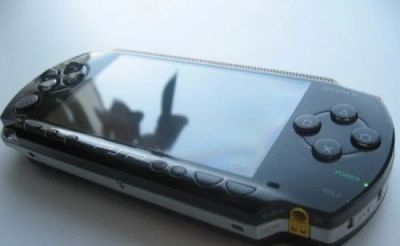 Лот: 2981668. Фото: 1. PSP FAT-1000 прошитая!!!!. Игровые приставки, консоли