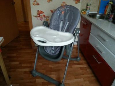 Лот: 4745936. Фото: 1. Стульчик для кормления GEOBY. Стульчики для кормления